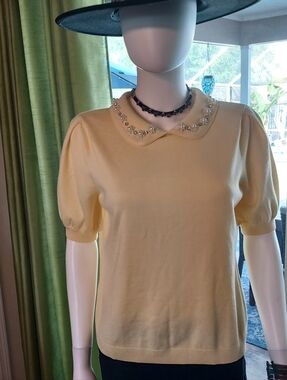 Adrianna Papell Viscose Summer Sweater W Pearl/Rhinestone Embellish Collar. NWT.